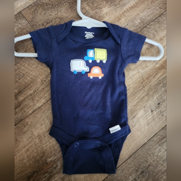 14 Newborn Baby Boy Onesie Outfit Collection - Picture 12 of 15